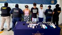 Los detenidos identificados como Miguel Ángel ‘N’, Julio César ‘N’ y Michell ‘N’.| Cortesía