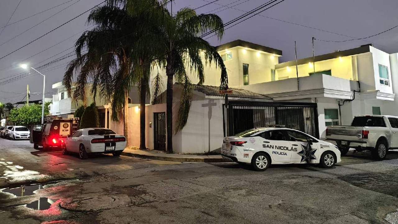 Entran a vivienda y roban 30 mil pesos a matrimonio en San Nicolás. TD Nocturno Monterrey, 13 de octubre 2026