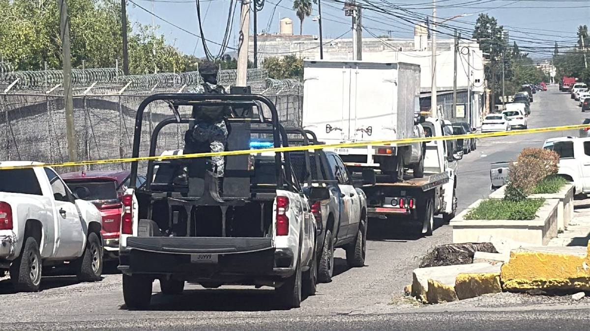 En el lugar de los hechos se contó con el apoyo de agentes de la Guardia Nacional, quienes se encargaron de custodiar la zona.