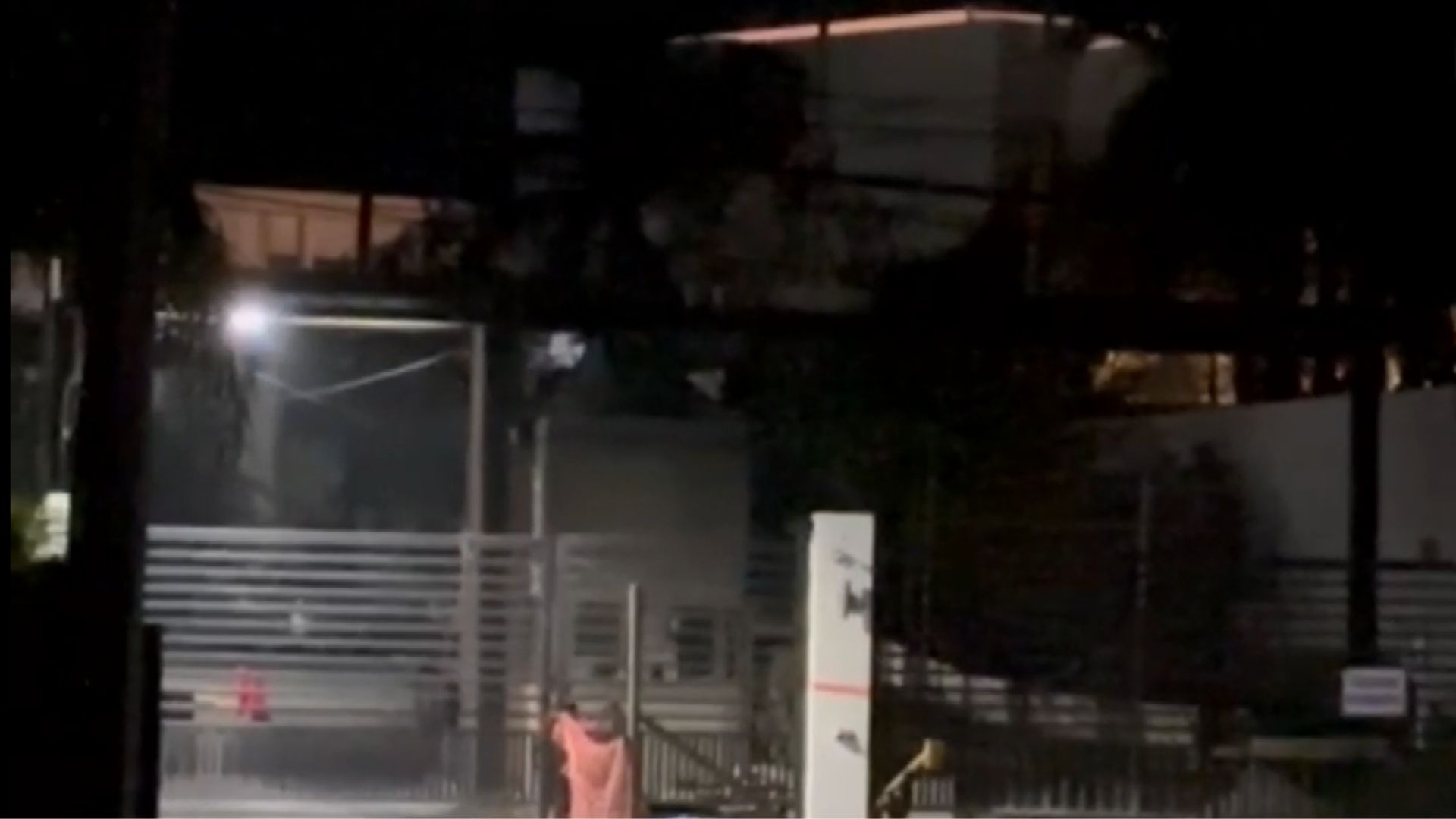 Investigan feminicidio y suicidio en una zona residencial al sur de Monterrey