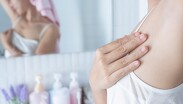 La autoexploración de mamas puede ayudar a detectar cáncer