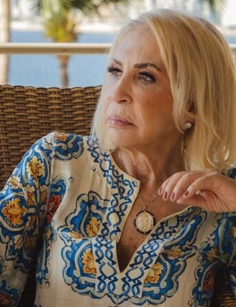 Laura Bozzo reaparece en redes sociales tras operación