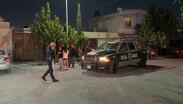 Policías municipales acudieron al cruce de Guaymas y Hermosillo para tomar conocimiento del accidente.