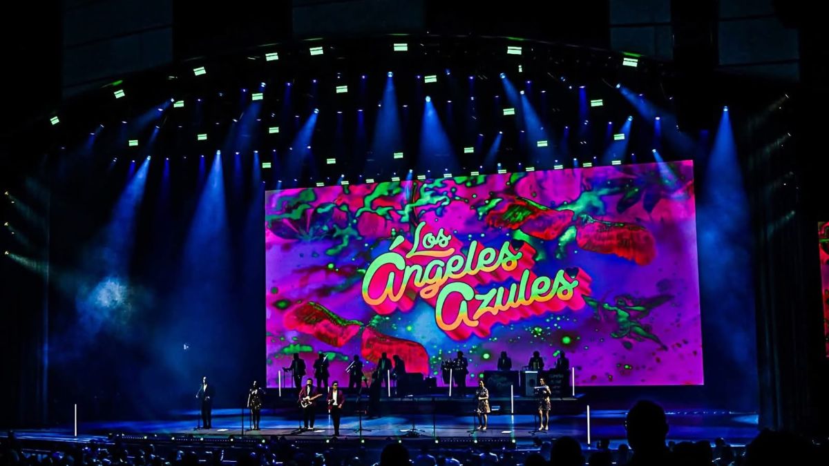 A lo largo de sus 50 años de historia, Los Ángeles Azules han llevado su música por América Latina, Estados Unidos, Canadá y Europa.