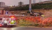 Al avanzar de oriente a poniente por Lázaro Cárdenas, la camioneta se descontroló a la altura de la curva de río Tamuín.