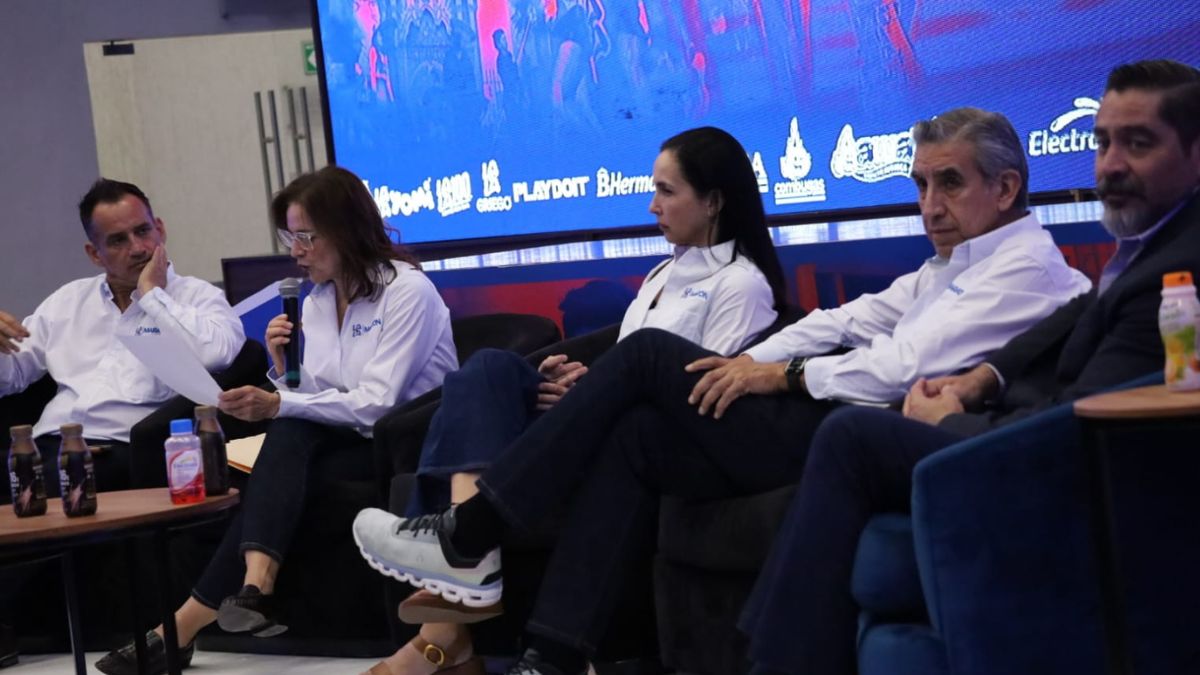 Directivos del comité organizador y aliados presentaron la convocatoria de la edición XXXVIII en el Centro de Convenciones Torreón.
