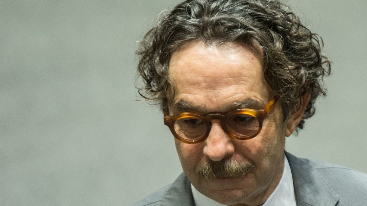 Gabriel Quadri vuelve a generar polémica por declaraciones contra mujeres trans