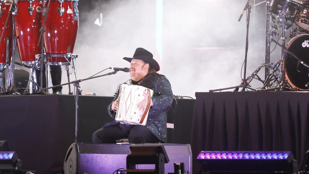 Ramón Ayala es hospitalizado en CDMX