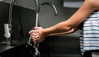 El sistema de agua sufrirá bajas de presión a lo largo de la semana en el AMG. | Foto: Magnific.com