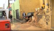 Lluvias provocan derrumbe de carpintería en avenida Morones Prieto, Monterrey