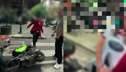 Mujer tira y golpea su moto tras ser infraccionada por invadir ciclovía en CdMx