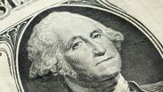 El peso mexicano se mantiene luchando por evitar pérdidas ante el dólar.
