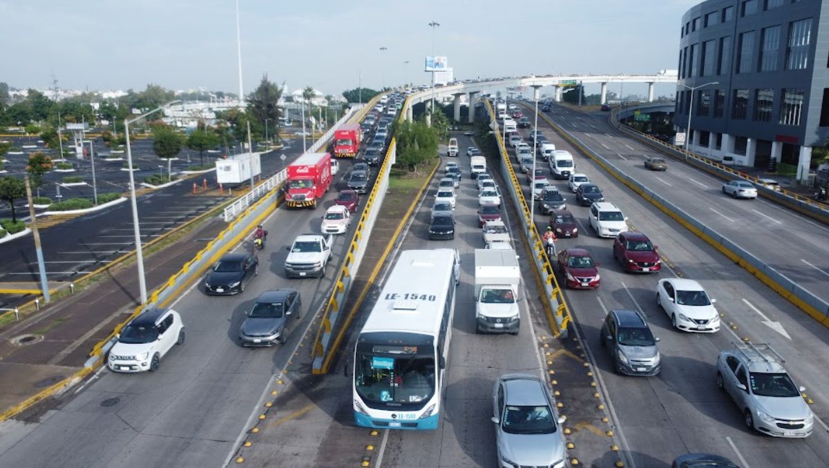 Puente en bulevar Aeropuerto | Dany Béjar