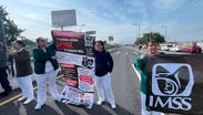 Trabajadores del IMSS se manifestaron al exterior del Hospital General Regional número 200.