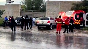 Tránsito Municipal, Proximidad Vial y paramédicos de la Cruz Roja Mexicana acudieron al sitio ante la multiplicidad de incidentes / Carolina Espinosa