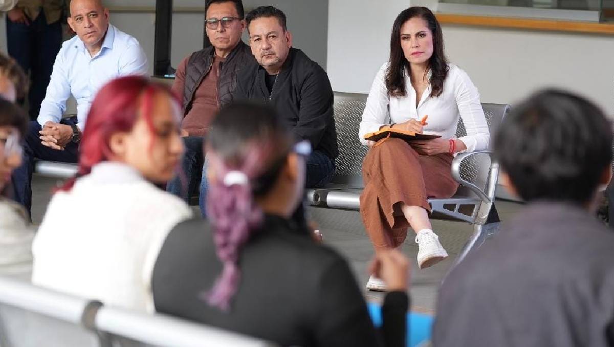 Alejandra Gutiérrez charló con estudiantes de la Universidad Nacional Autónoma de México, Universidad de Guanajuato y UTL