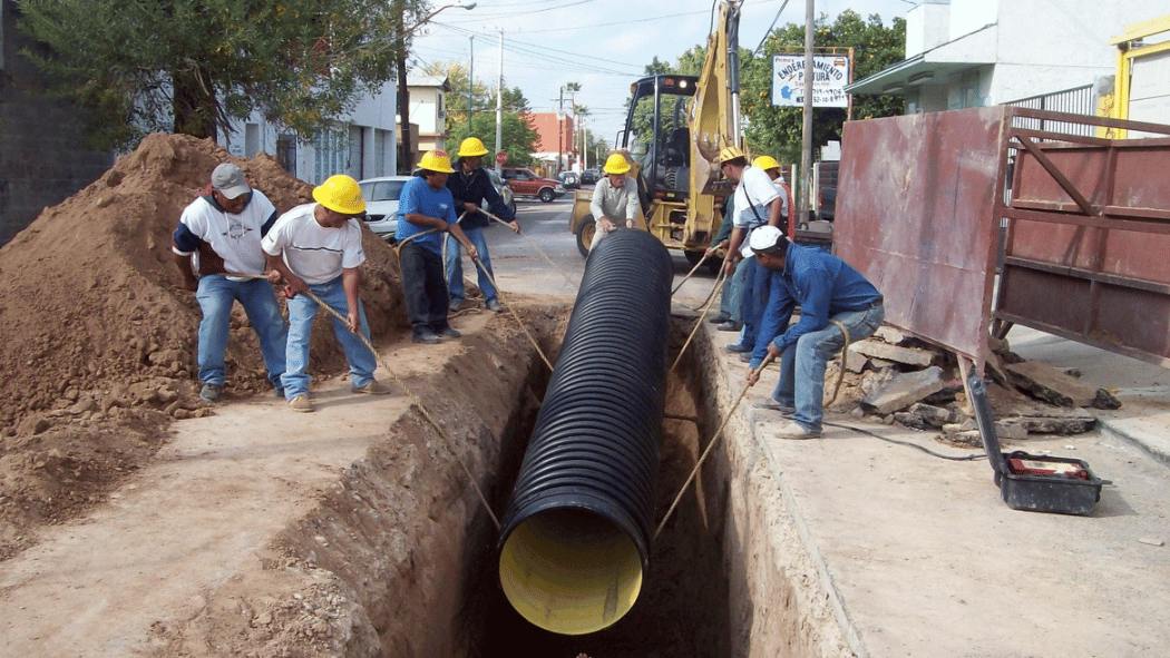 Buscan facilitar el acceso a créditos para iniciativas públicas y privadas enfocadas en servicios esenciales.