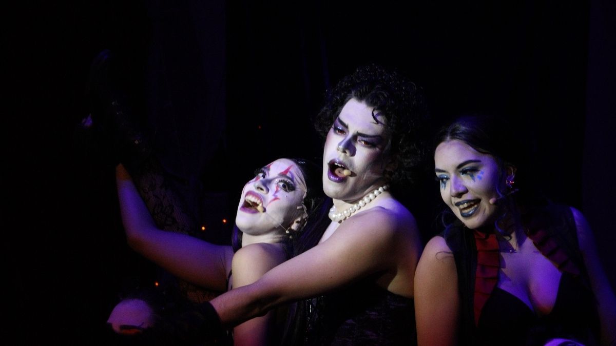 El castillo de Frank-N-Furter abrió sus puertas en Monterrey con una propuesta que celebra la libertad, la identidad y el placer absoluto.