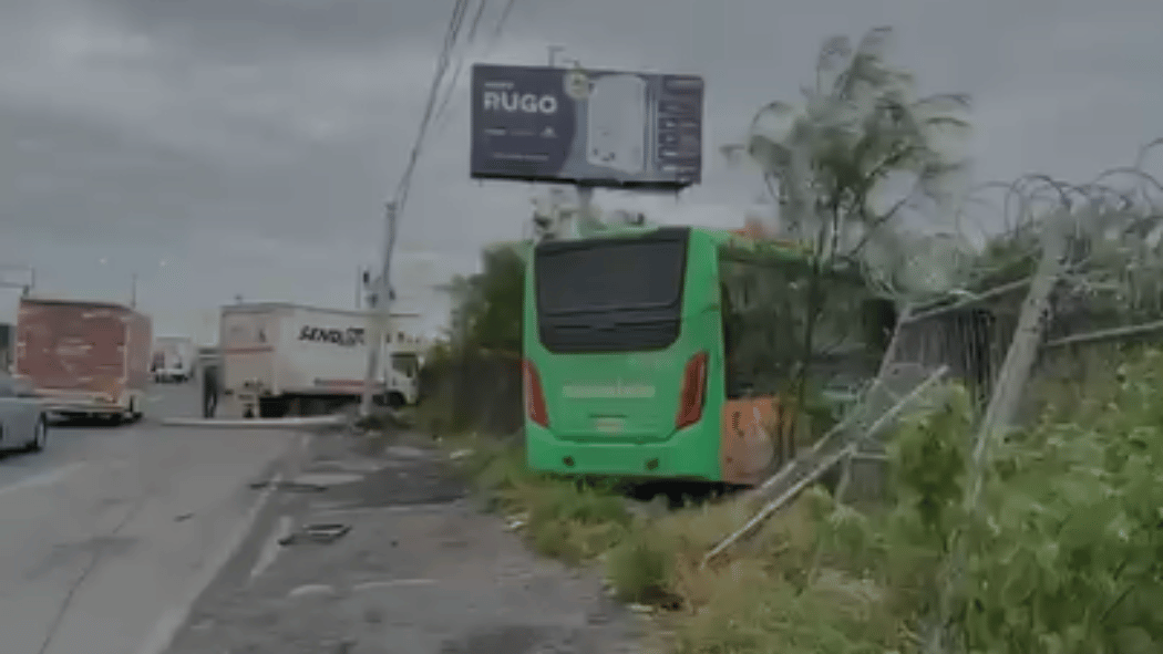 Choque múltiple deja lesionados en carretera Laredo