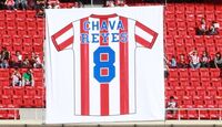 Conoce por qué nadie puede usar el número 8 en Chivas.