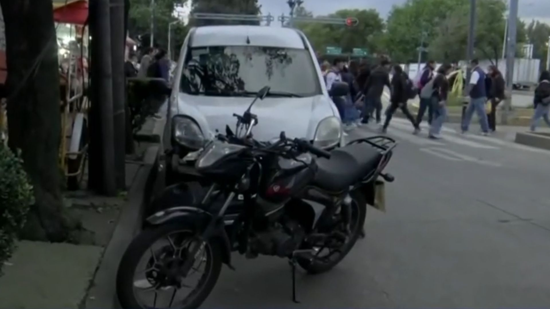 Fatal choque en la GAM: Motociclista pierde la vida en cruce de Montevideo y Calzada Vallejo. TD Nocturno CdMx, 16 de octubre 2026