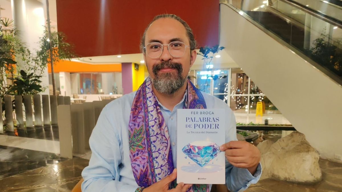 ¿Y si cambiar tu vida comenzara con las palabras que te dices a ti mismo? Descubre la propuesta de Fer Broca en su nuevo libro.