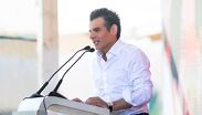 Miguel Flores.