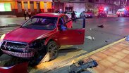 En el percance participaron un automóvil Toyota en color plateado y un Ford Focus.