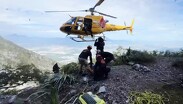 Personal de auxilio coordinó las maniobras en las zonas altas de la montaña.