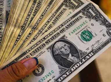 El valor del peso frente al dólar tiene variaciones diariamente | Cuartoscuro
