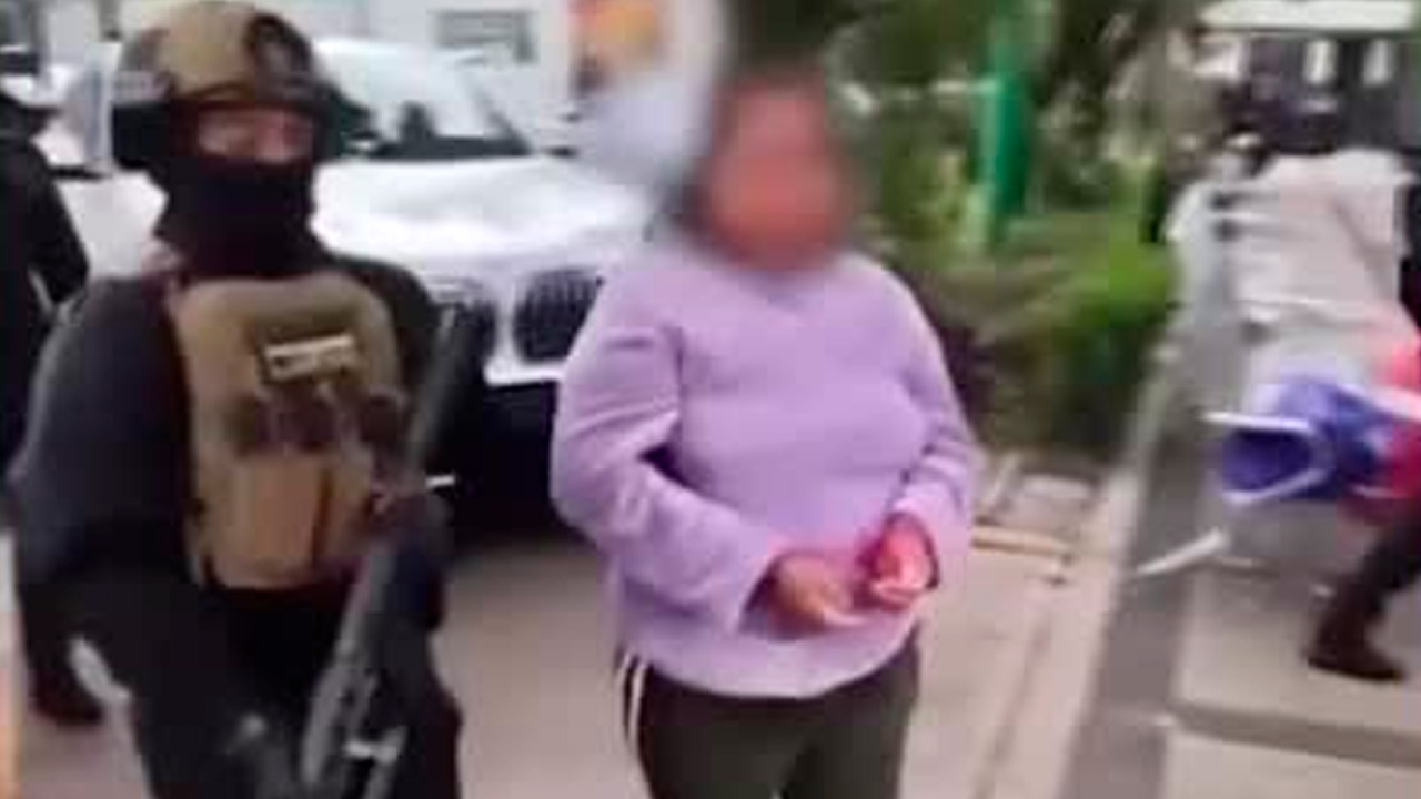 Detienen a mujer con cinco kilos de presunta marihuana en Iztapalapa