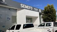 Al explorar el inmueble, encontró a su tío tendido en el piso de una de las habitaciones, a un costado de la cama, e inconsciente.