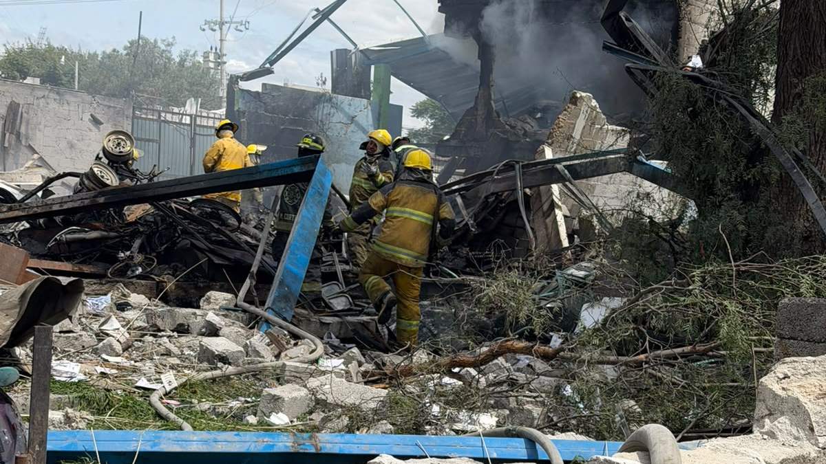 La explosión dejó afectaciones en techumbres, ventanas y cableado eléctrico | PC Estatal Puebla