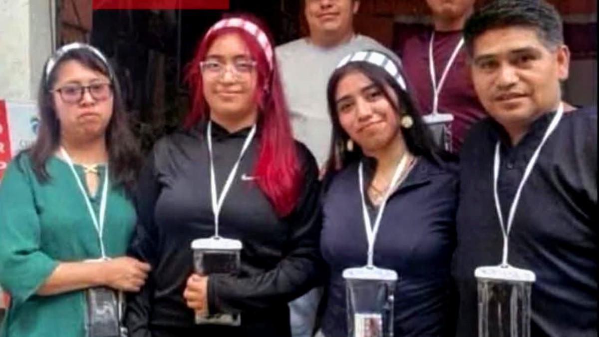 La familia ingresó a la peña para celebrar el cumpleaños 21 de Yasmín, quien también murió al interior / Facebook: Teziutlán Noticias