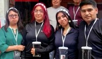 La familia ingresó a la peña para celebrar el cumpleaños 21 de Yasmín, quien también murió al interior / Facebook: Teziutlán Noticias