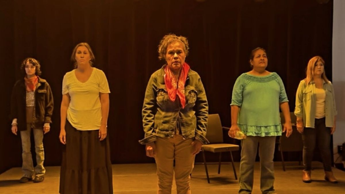 A través de historias ficticias y un enfoque ético, Buscadoras busca poner rostro a la ausencia y dar voz a las familias que enfrentan la desaparición