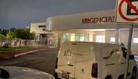 Los paramédicos de la Cruz Roja trasladaron al hombre al hospital tras brindarle atención de emergencia.