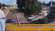 Tráfico vehicular en puente del Tajo de Santa Ana en el bulevar Aeropuerto.
