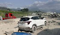 Un vehículo de carga pesada perdió el control en la autopista México-Pachuca. | Pc Ixtapaluca