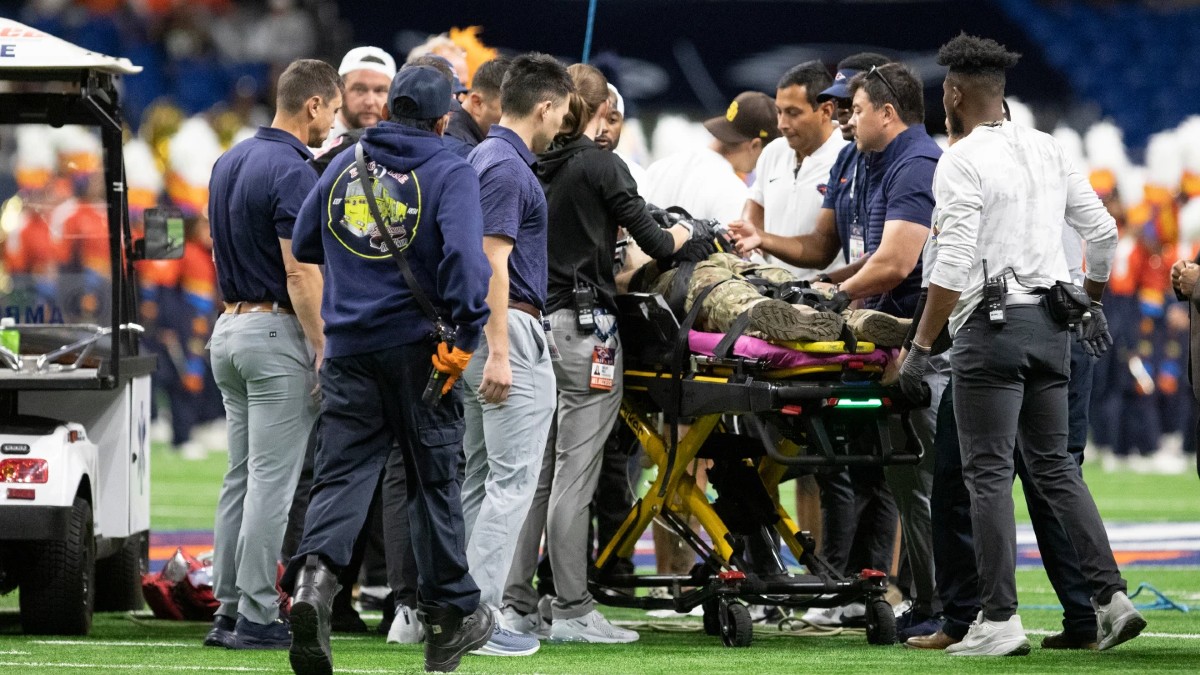 El accidente ocurrió previo al partido entre los equipos de UTSA Roadrunners y los Navy Mids