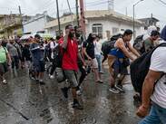 Familias con niñas, niños y adolescentes forman parte de la caravana migrante Sin Fronteras que partió de Tapachula, Chiapas |