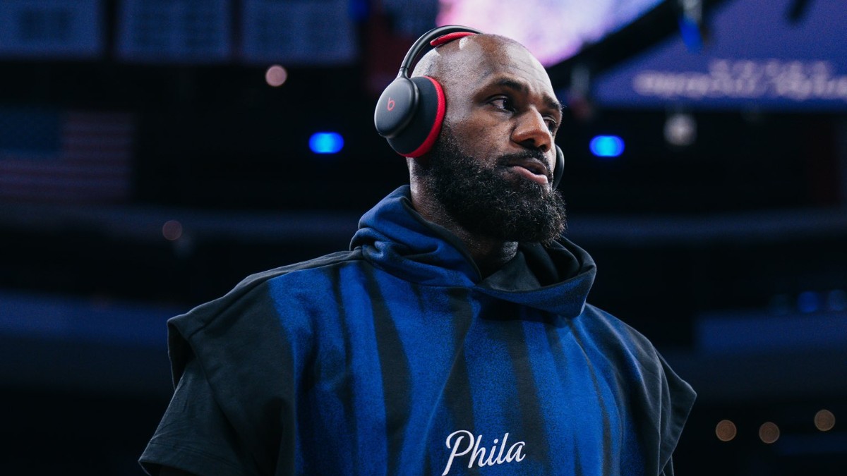 LeBron James jugará su primer partido de NBA con los Philadelphia 76ers | @sixers