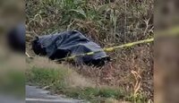 Localizan dos cuerpos embolsados en Huehuetoca, Edomex.