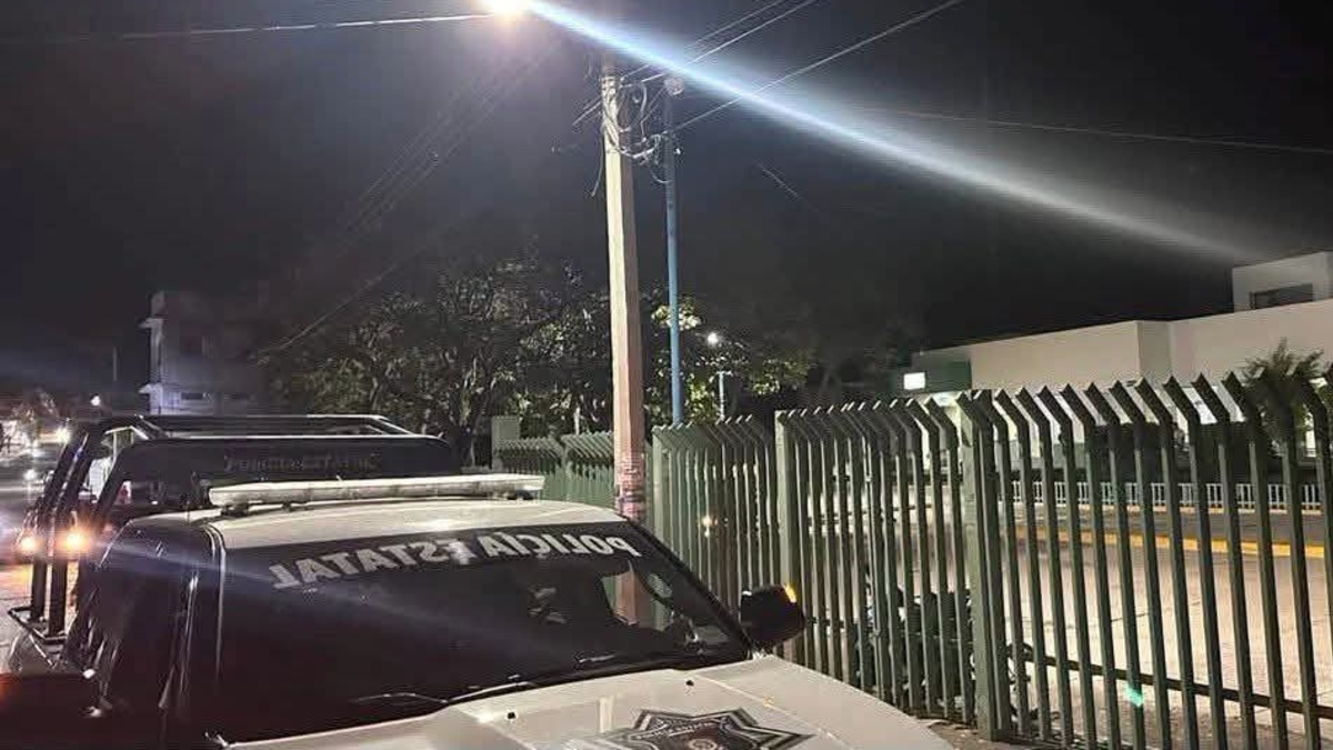 Luis Azariel, secretario del alcalde César Figueroa Jiménez, fuera atacado a tiros en la colonia La Merced, Oaxaca.