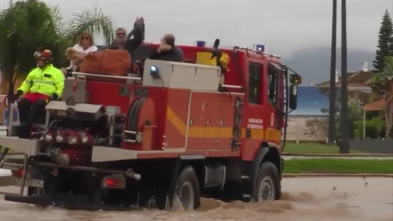 Operaciones de rescate en España debido a inundaciones masivas