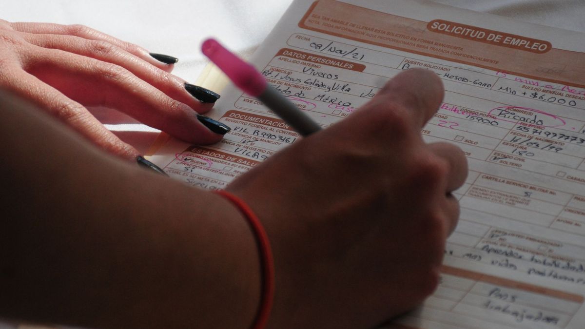 ¡Que no se te pase! Te decimos hasta qué hora y cómo registrarte al Seguro de Desempleo. | Daniel Augusto