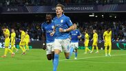 Scott McTominay anotó un doblete en la victoria de Napoli en Champions League / Reuters