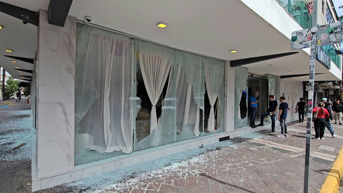 Un hotel del centro de Guadalajara fue uno de los comercios más afectados.