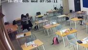 Las autoridades evacuaron a los alumnos y trasladaron al joven a la unidad psiquiátrica del Hospital General de Sarawak bajo custodia policial.
