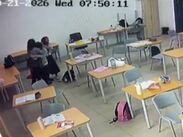 Las autoridades evacuaron a los alumnos y trasladaron al joven a la unidad psiquiátrica del Hospital General de Sarawak bajo custodia policial.